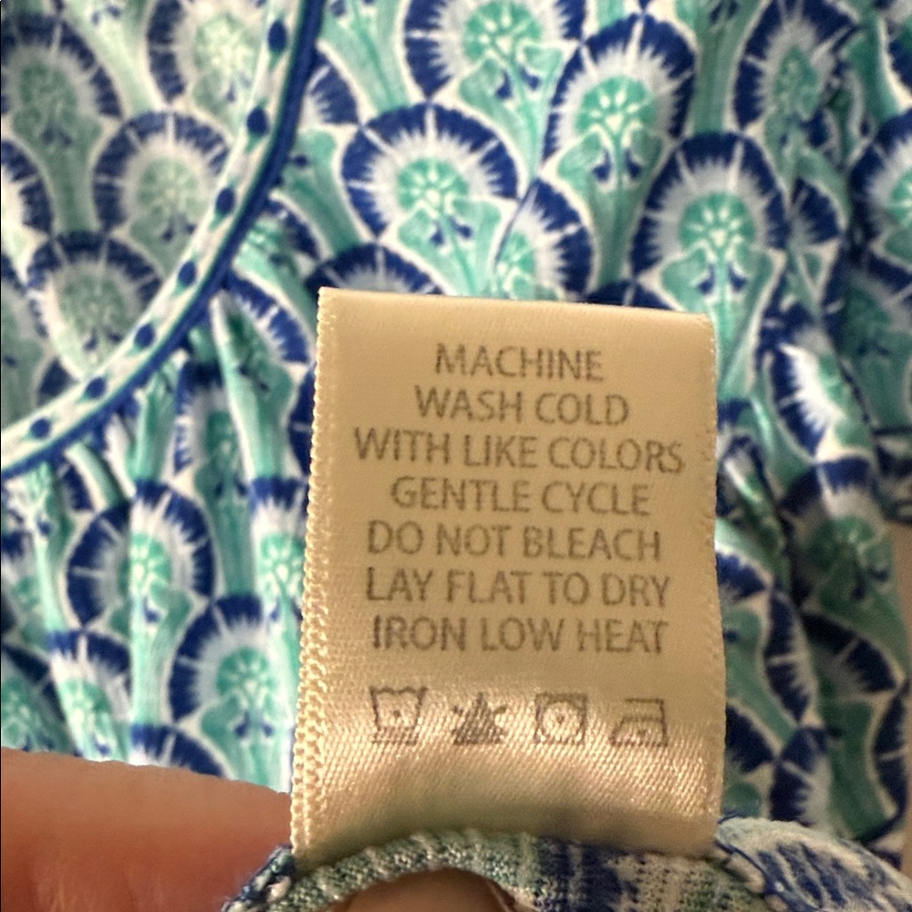 Max Studio Blue And White Patterned Top - image 7